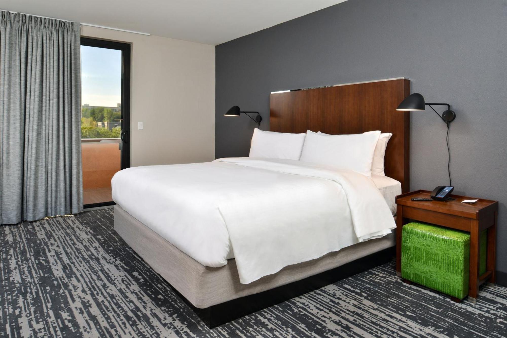 Four Points By Sheraton Omaha Midtown מראה חיצוני תמונה