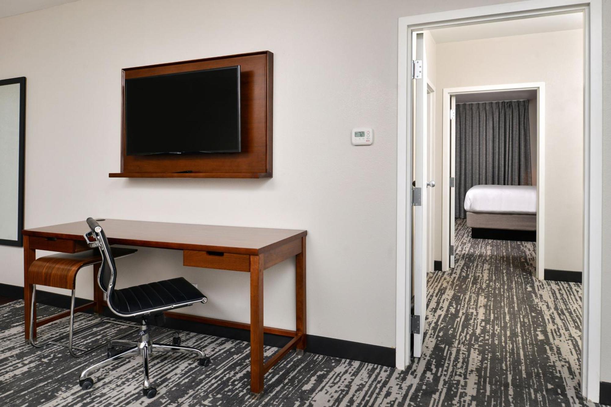 Four Points By Sheraton Omaha Midtown מראה חיצוני תמונה