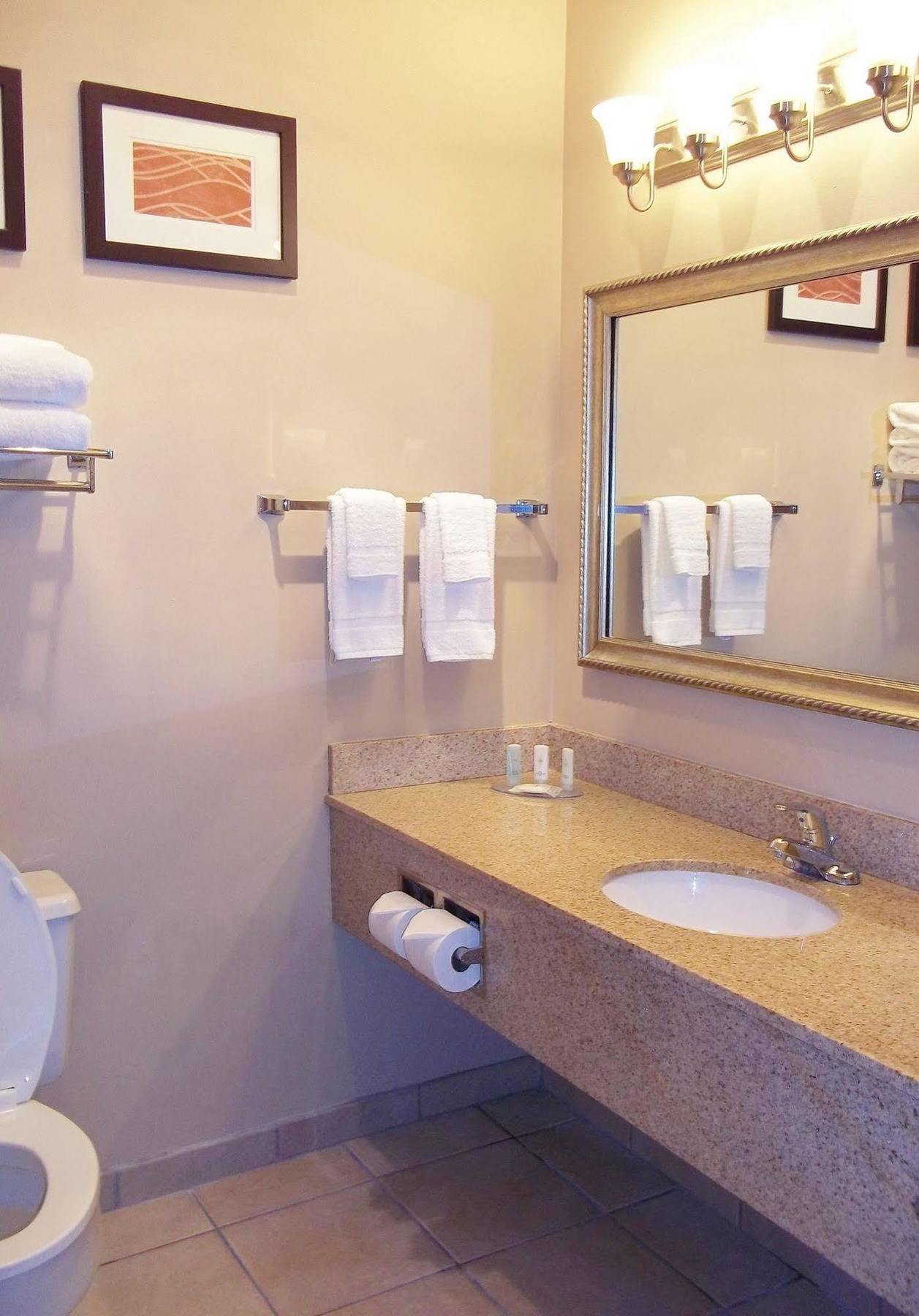 Four Points By Sheraton Omaha Midtown מראה חיצוני תמונה